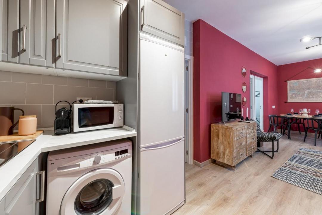 3 Bedrooms 1 Bathroom Furnished - Lavapies- Mintystay Madrid Exterior foto