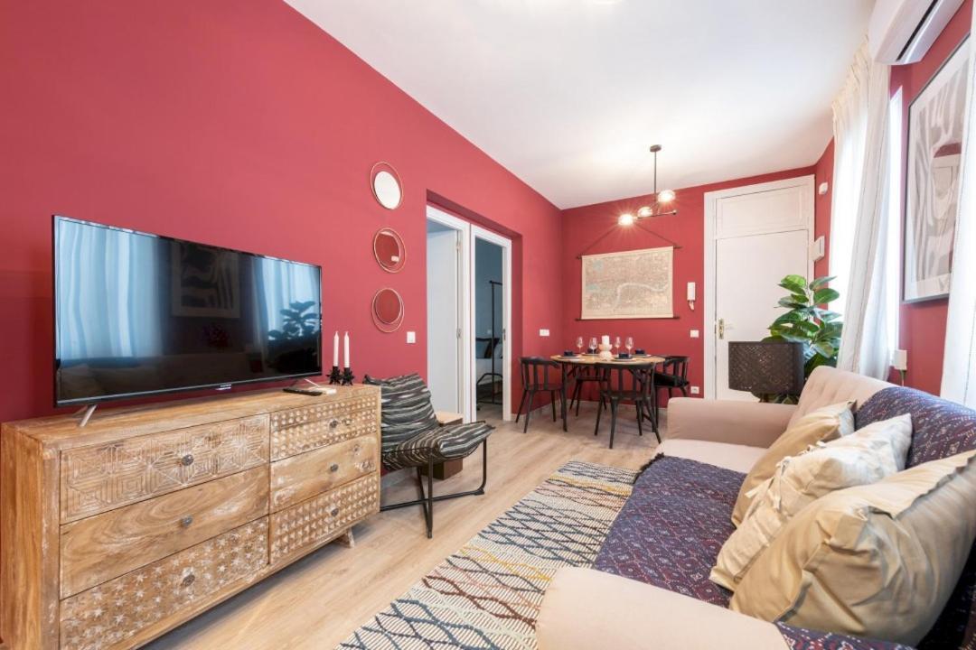 3 Bedrooms 1 Bathroom Furnished - Lavapies- Mintystay Madrid Exterior foto